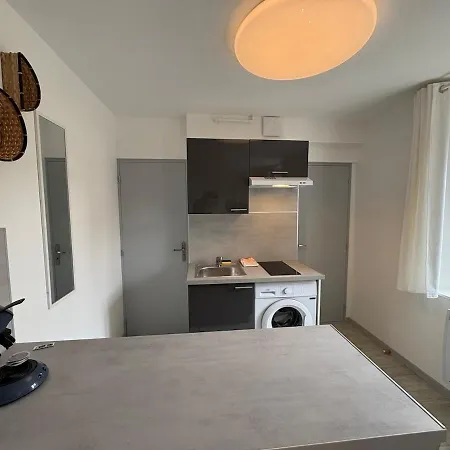Apartment Emma's Nest! Very Good Location, Quiet 4 People *