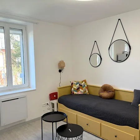 Apartment Emma's Nest! Very Good Location, Quiet 4 People