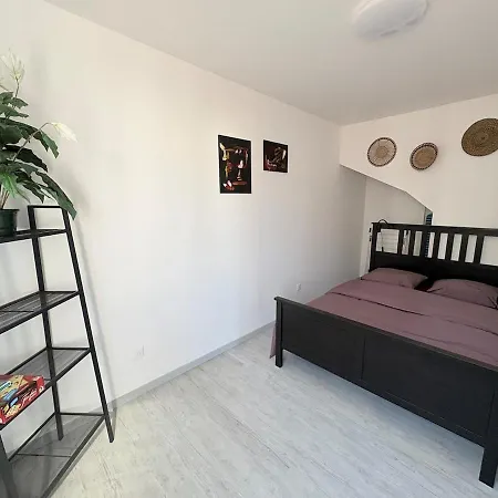 Emma's Nest! Very Good Location, Quiet 4 People Apartment Mulhouse
