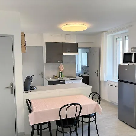 Emma's Nest! Very Good Location, Quiet 4 People Mulhouse
